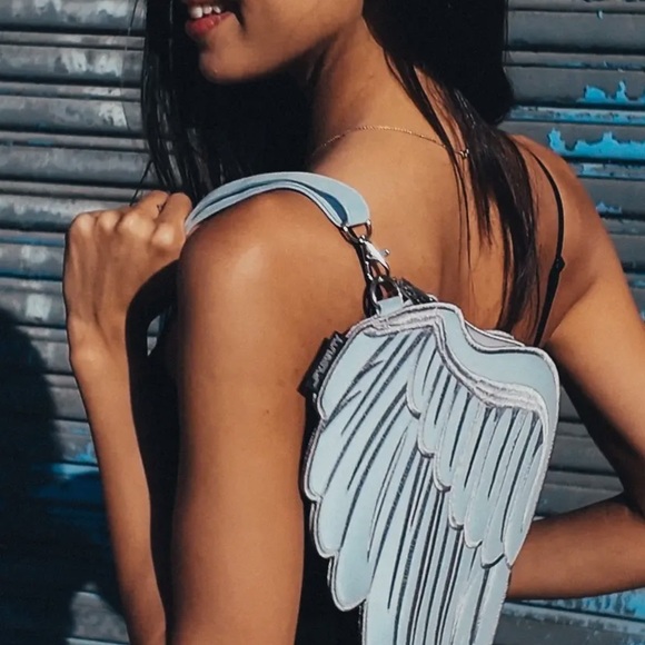 FYDELITY Quiver Holographic Angel Wing Sling Bag Purse Clutch Reflective Silver - Picture 2 of 13